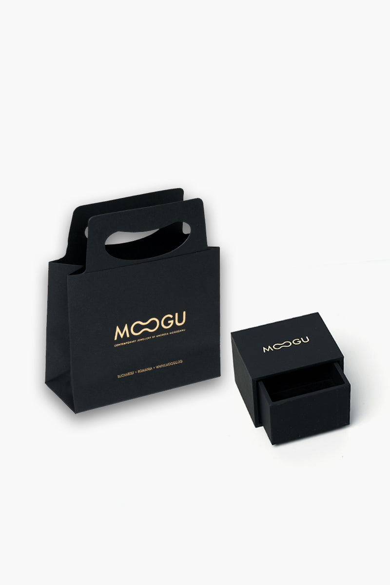 My Queen engagement ring