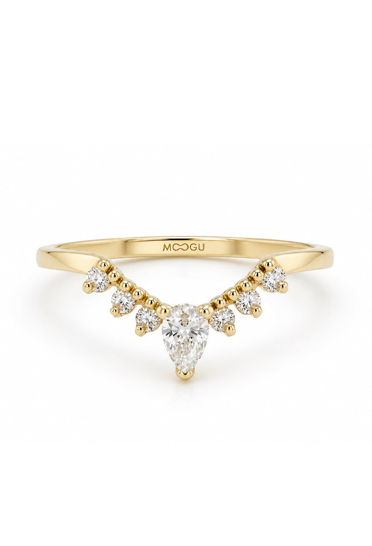Tiara Band Lab Grown engagement ring