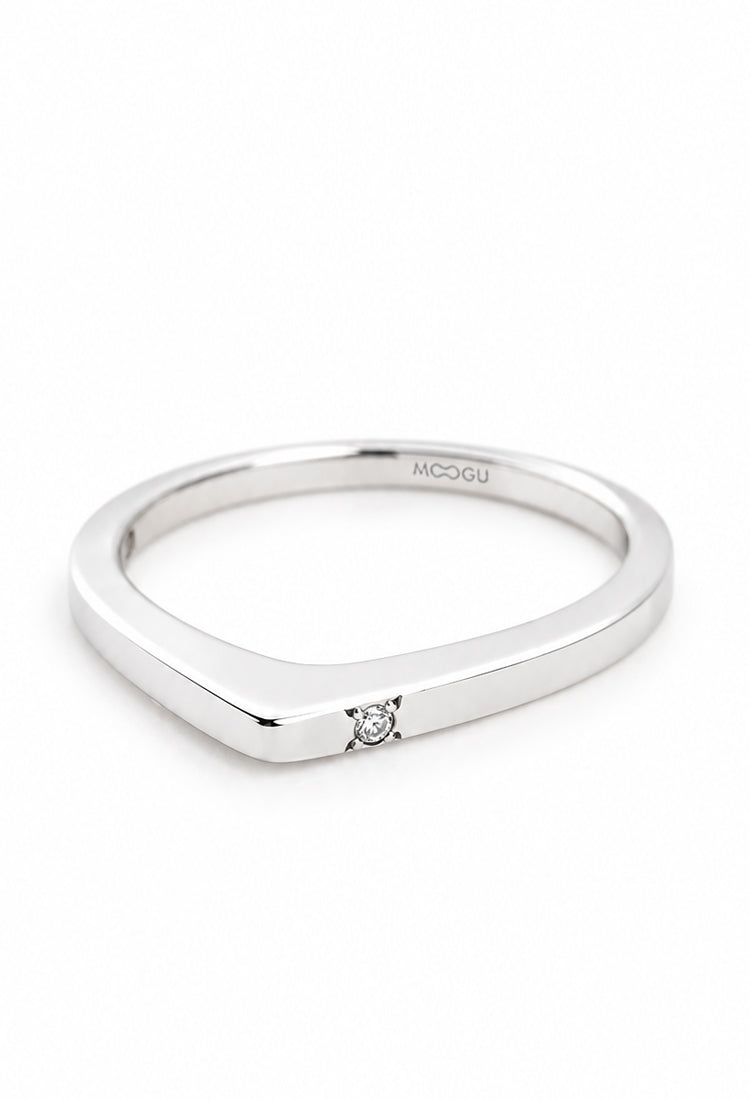 Triangle V Engagement Ring