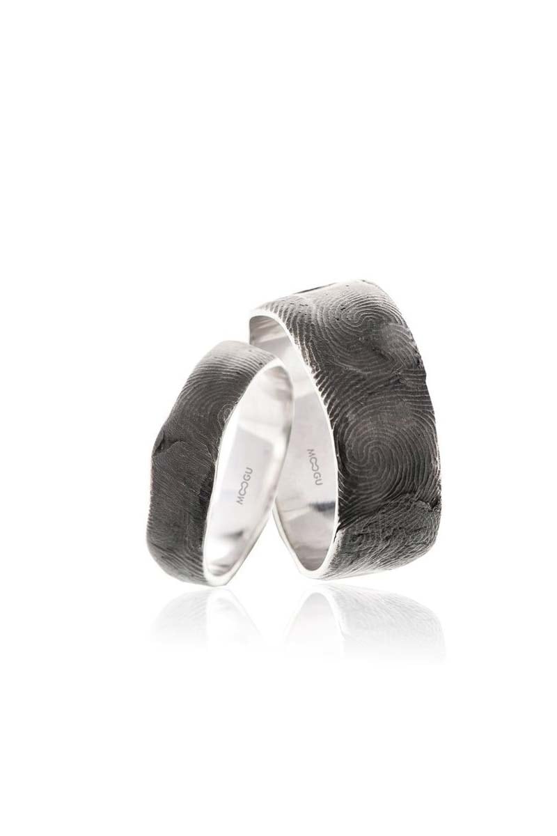 Black Finger Print Sculpt Wedding Bands